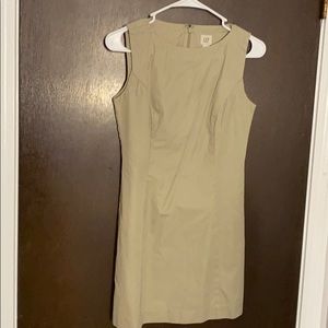 Gap khaki dress size 2